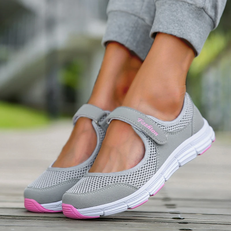 2025 New Casual Shoes Fashion Sneakers For Women Soft Flat Women Sneakers Slip On Breathable Woman Shoes Ladies Vulcanize Shoes