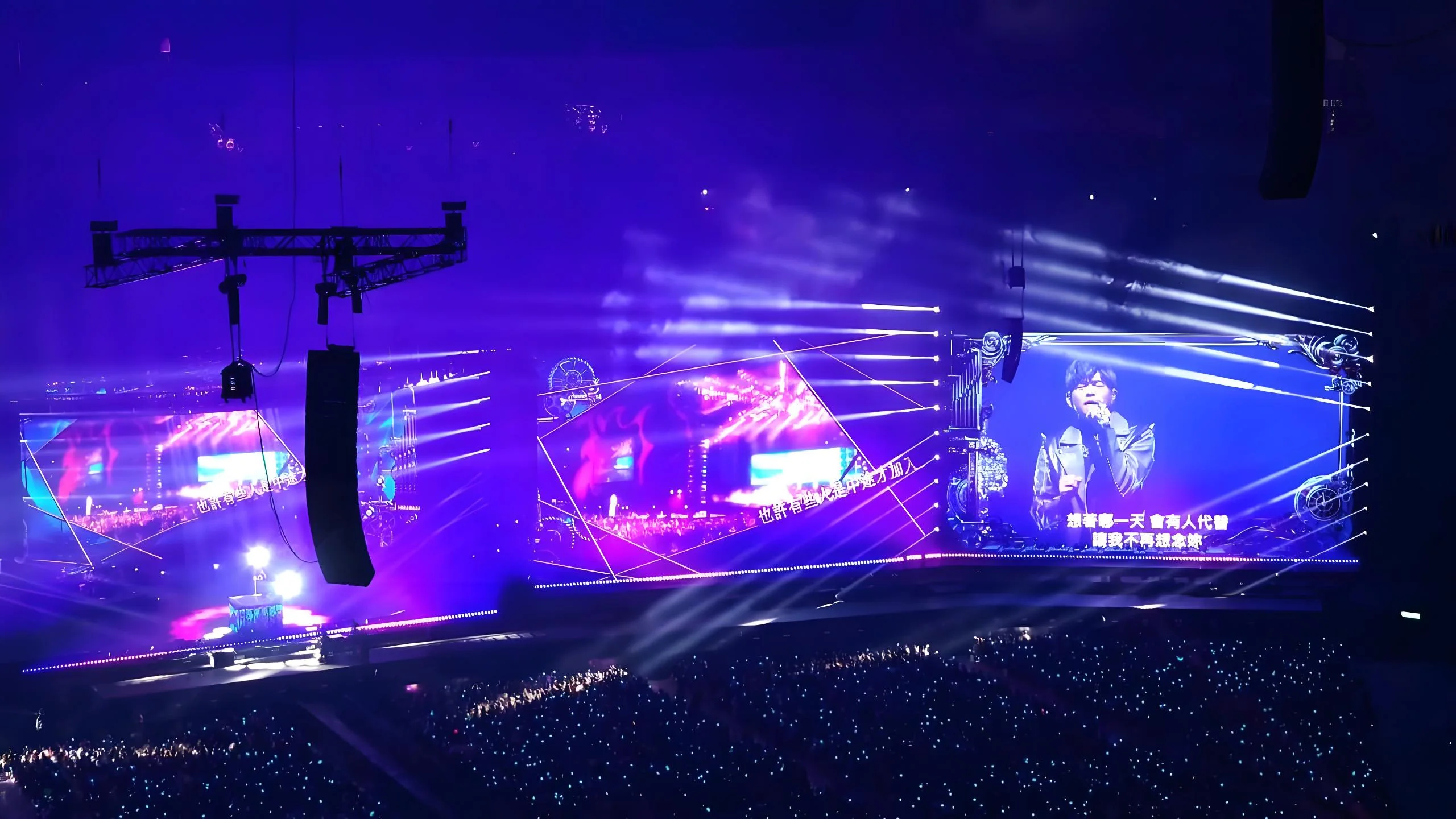 จอวิดีโอวอลล์ LED ความละเอียดสูง P3.91 สีเต็มรูปแบบ สำหรับงานแสดงบนเวที จอโฆษณาให้เช่า