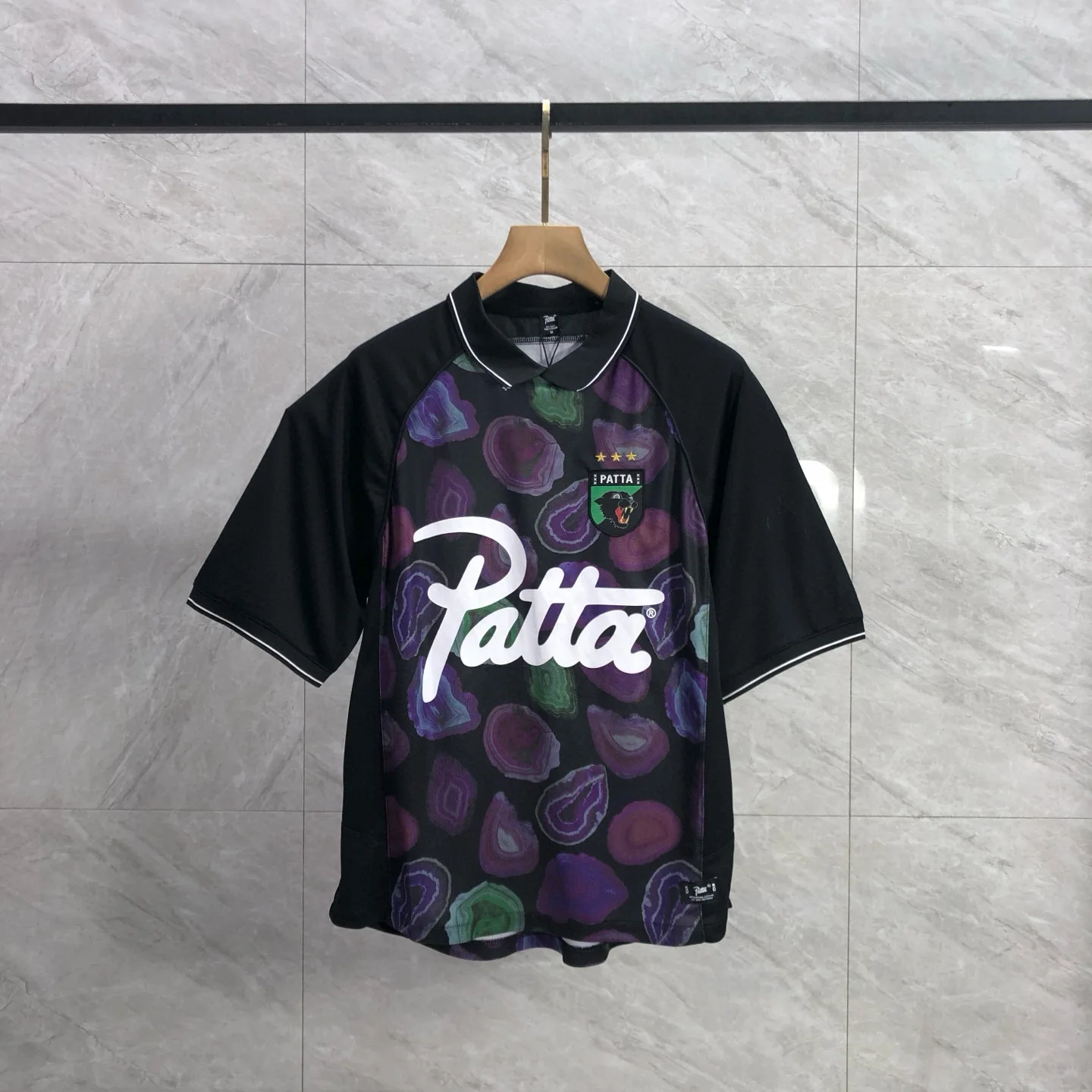 

Футболка PATTA Digital 24 Embroidery Tee-Star Bae Fooall с отложным воротником, из смесового хлопка и полиэстера