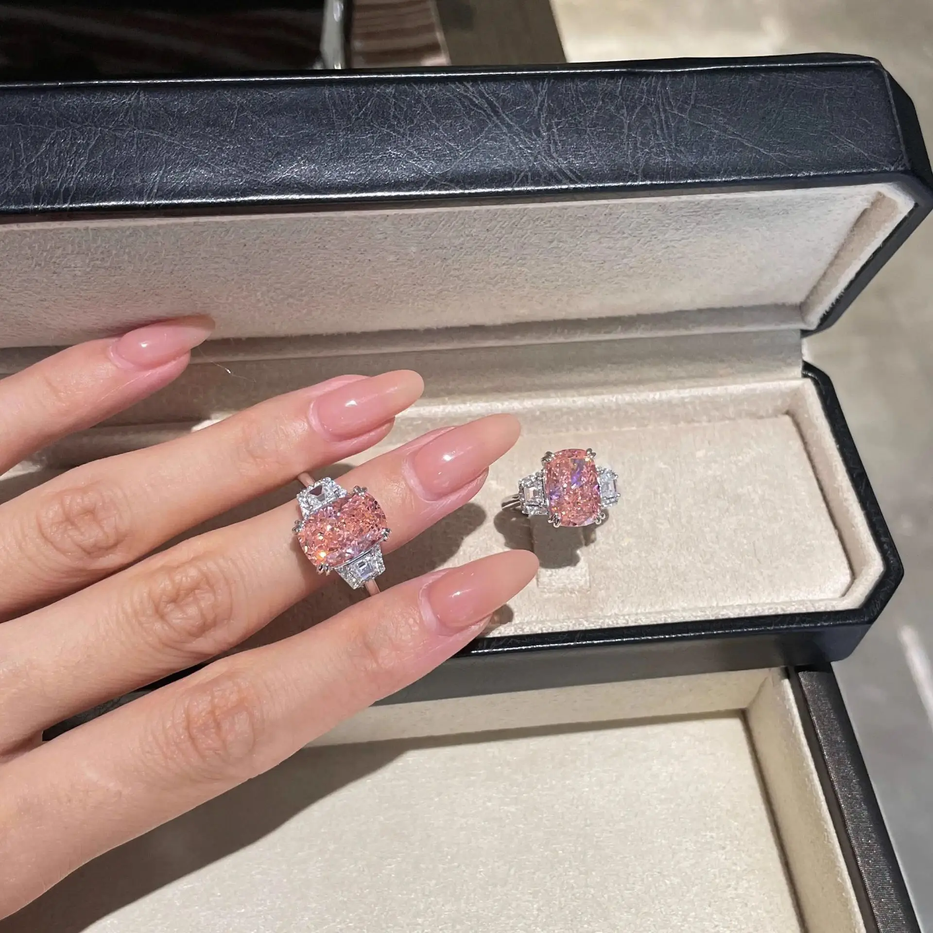 anel-de-prata-esterlina-s925-com-diamante-rosa-de-alto-carbono-com-corte-flor-de-gelo-anel-retangular-grosso-de-luxo-leve-para-mulheres
