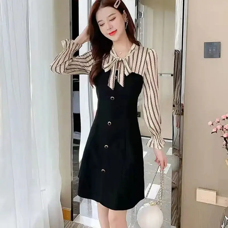 ファッショナブルでスリムなドレス 2025 春の新作大きいサイズの女性のルーズシフォンスプライシングスカート