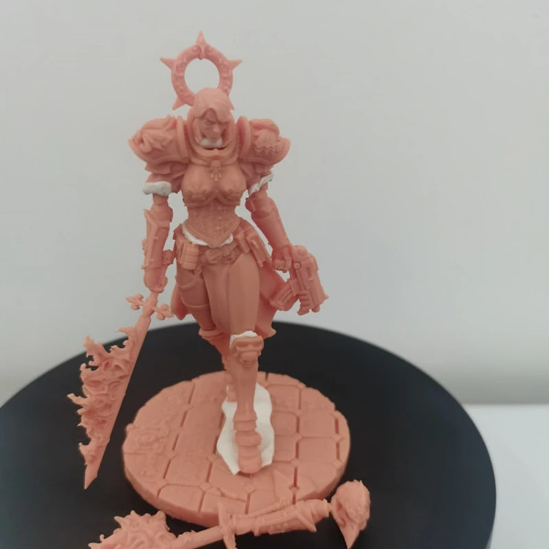 Miniatur-Kriegskampfschwestern (doppelköpfig), DIY-Modellbausatz aus Kunstharz im Maßstab 1:24, unmontiertes und unbemaltes Skulpturspielzeug