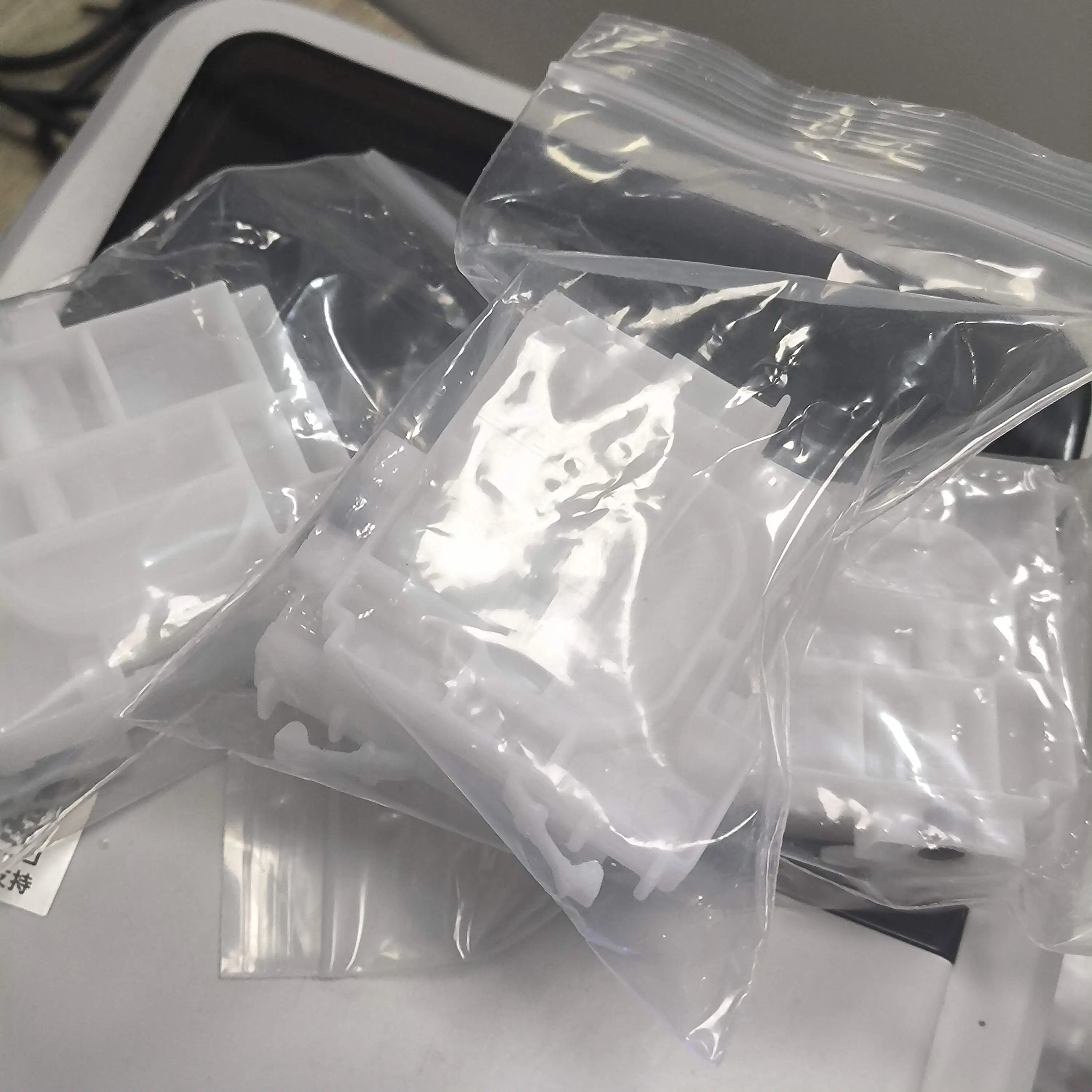 

1758383 1758384 Адаптер демпфера чернил в сборе для EPSON L1110 L3100 L3101 L3110 L3150 L3151 L3160 L5190