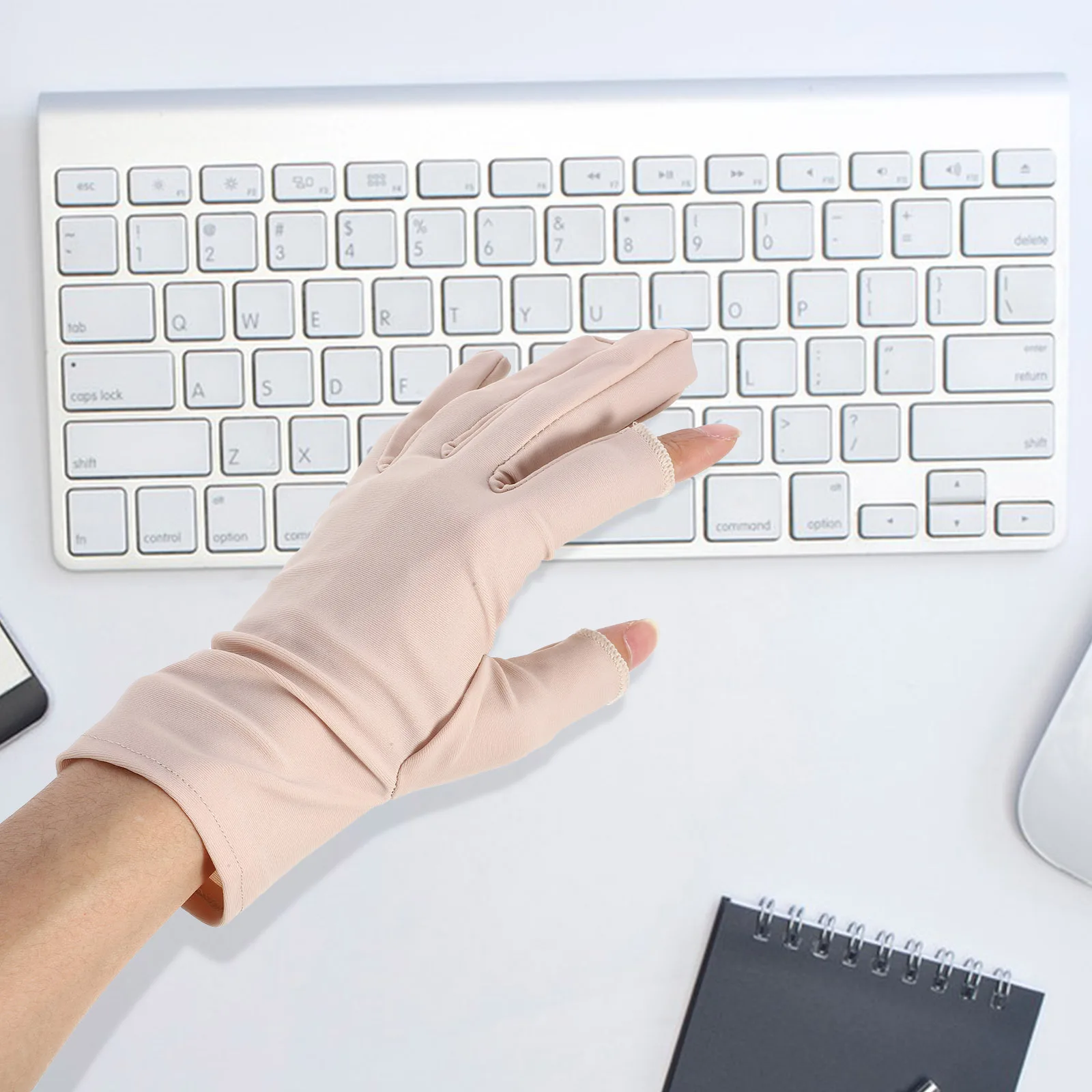 

1Pair Gloves Women Sun Protection Half Finger Non-Slip Grip Uv Shield for Cycling Driving Outdoor Adventures Sun Gloves