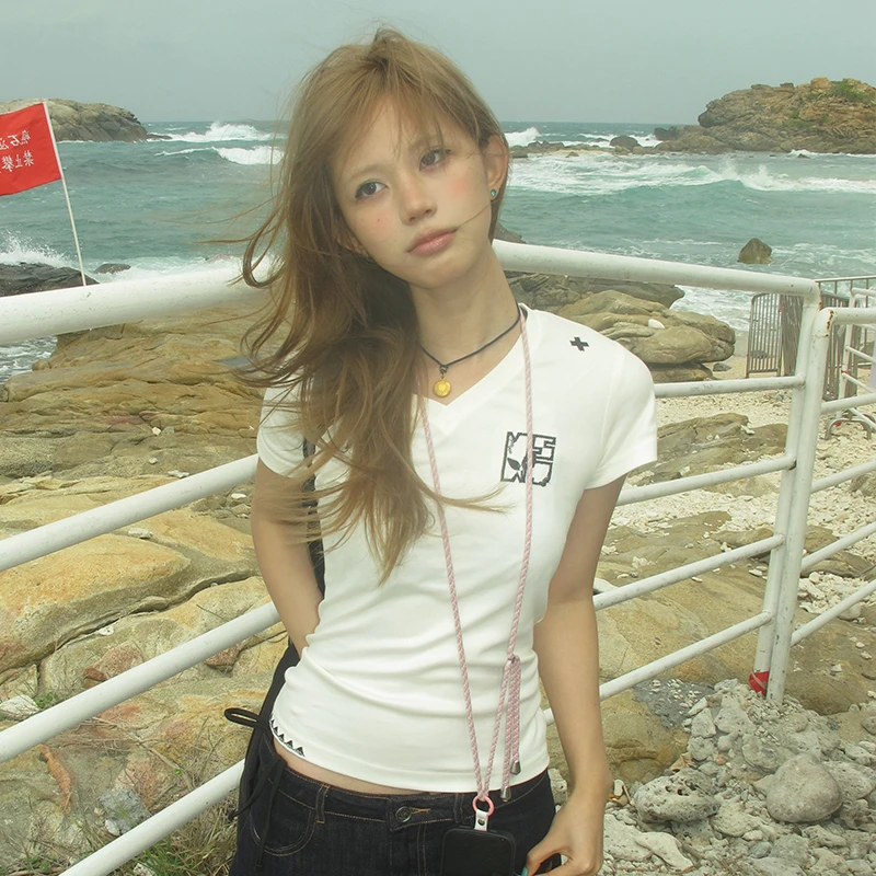 Karrram Japanese Y2k V-neck Tops 2000s Style Embroidered White T-shirt Vintage Harajuku Short Sleeve Tee Shirt American Retro view 2