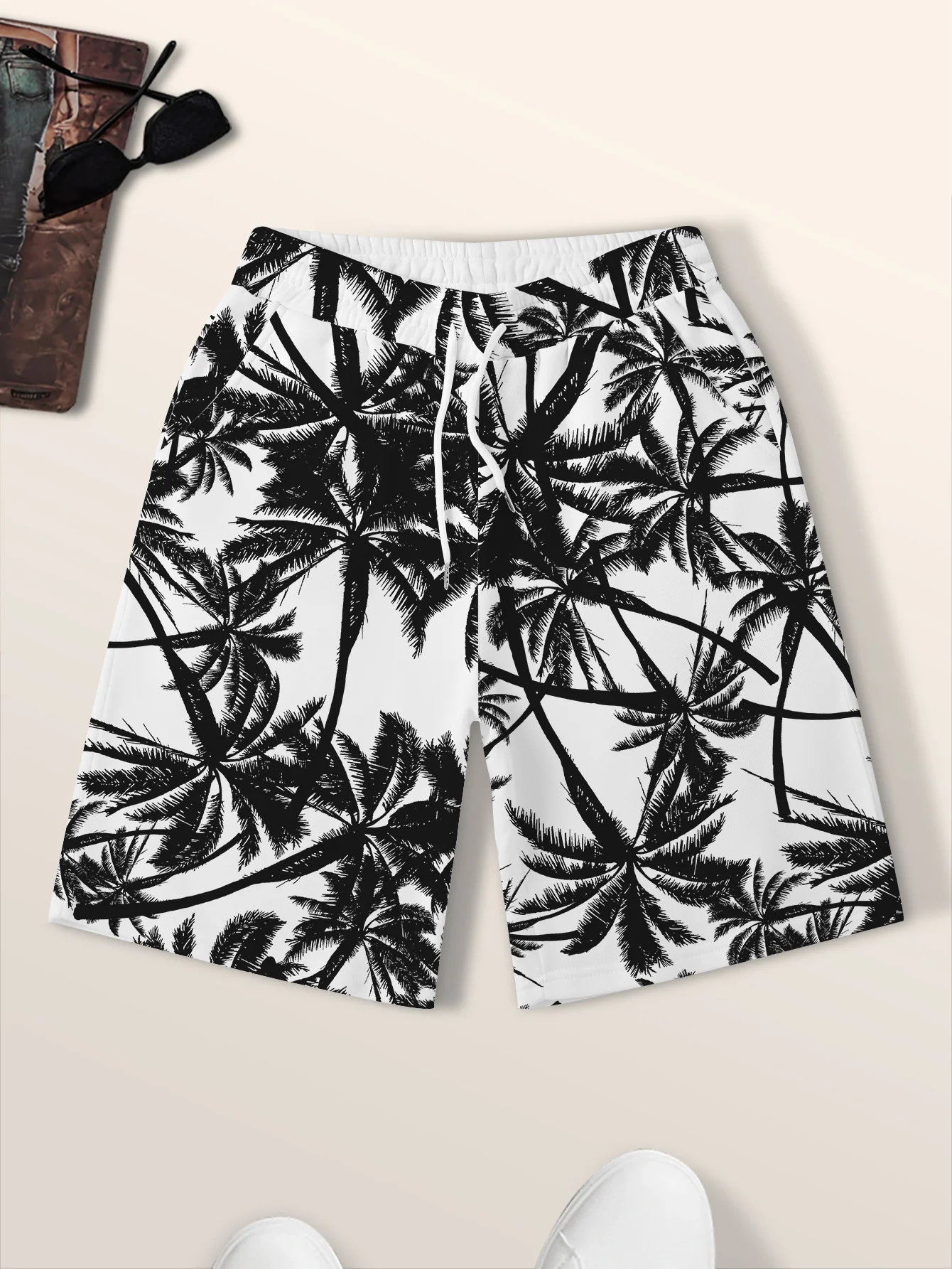 

Men’s casual printed vacation blend shorts.