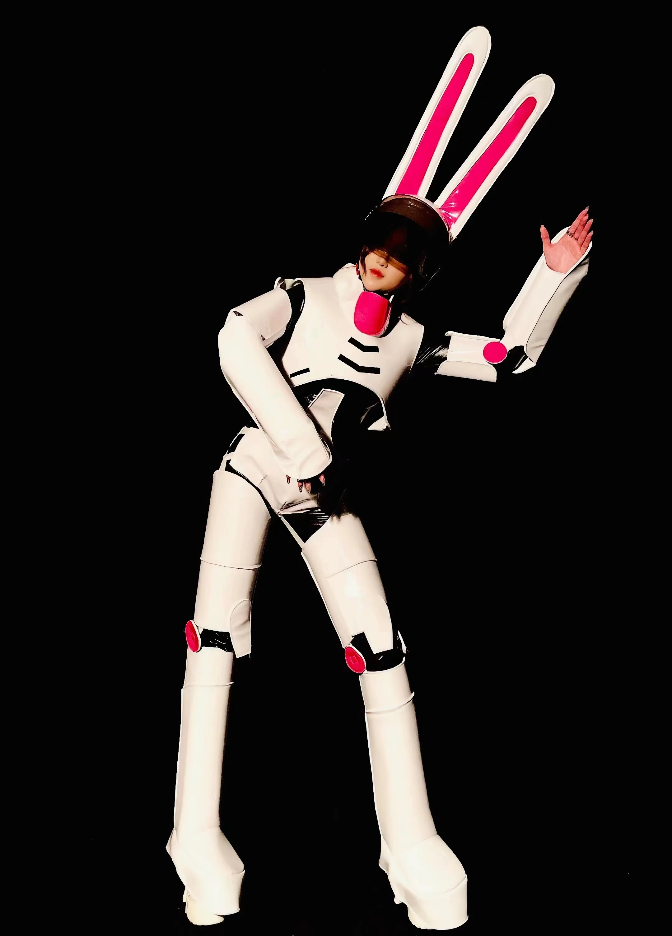 2025 technologia wyczucie królika zbroja Halloween ubrania typu Cosplay Gogo strój tancerza impreza w klubie nocnym Drag Queen kostium sceniczny yj281