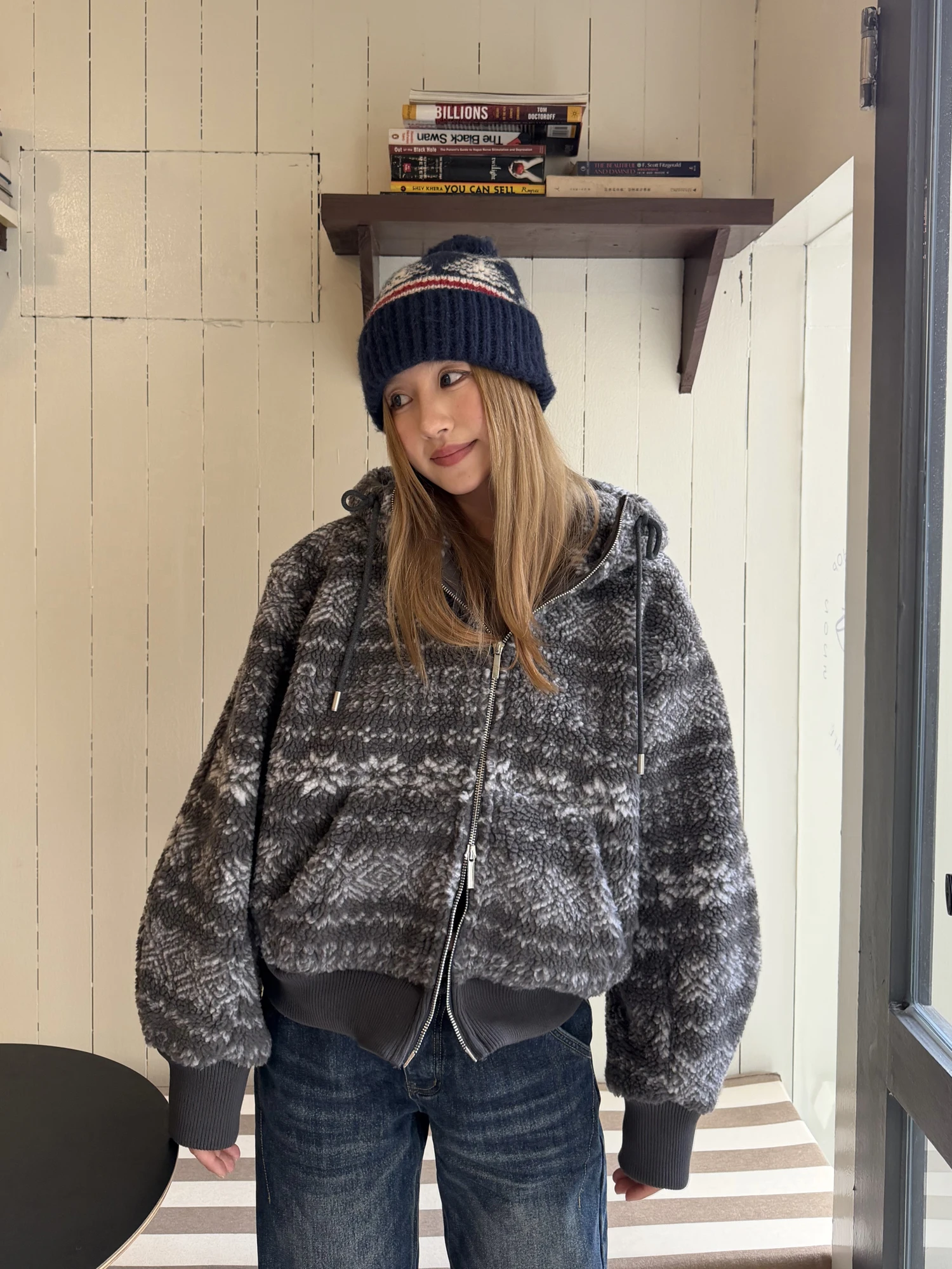 

Утепленная куртка из овечьего вельвета с капюшоном для мужчин и женщин, уличная зимняя куртка, короткое пальто в стиле ретро из хлопка