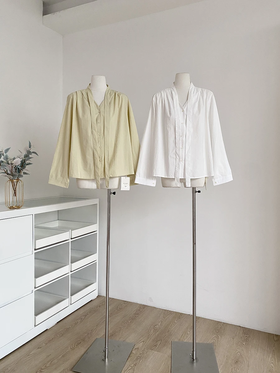 

Elegant Sash V-Neck Women's Shirt Spring 2026 Lazy Style Simple Matchless Personality Top Trendy Loose Polyester Fiber