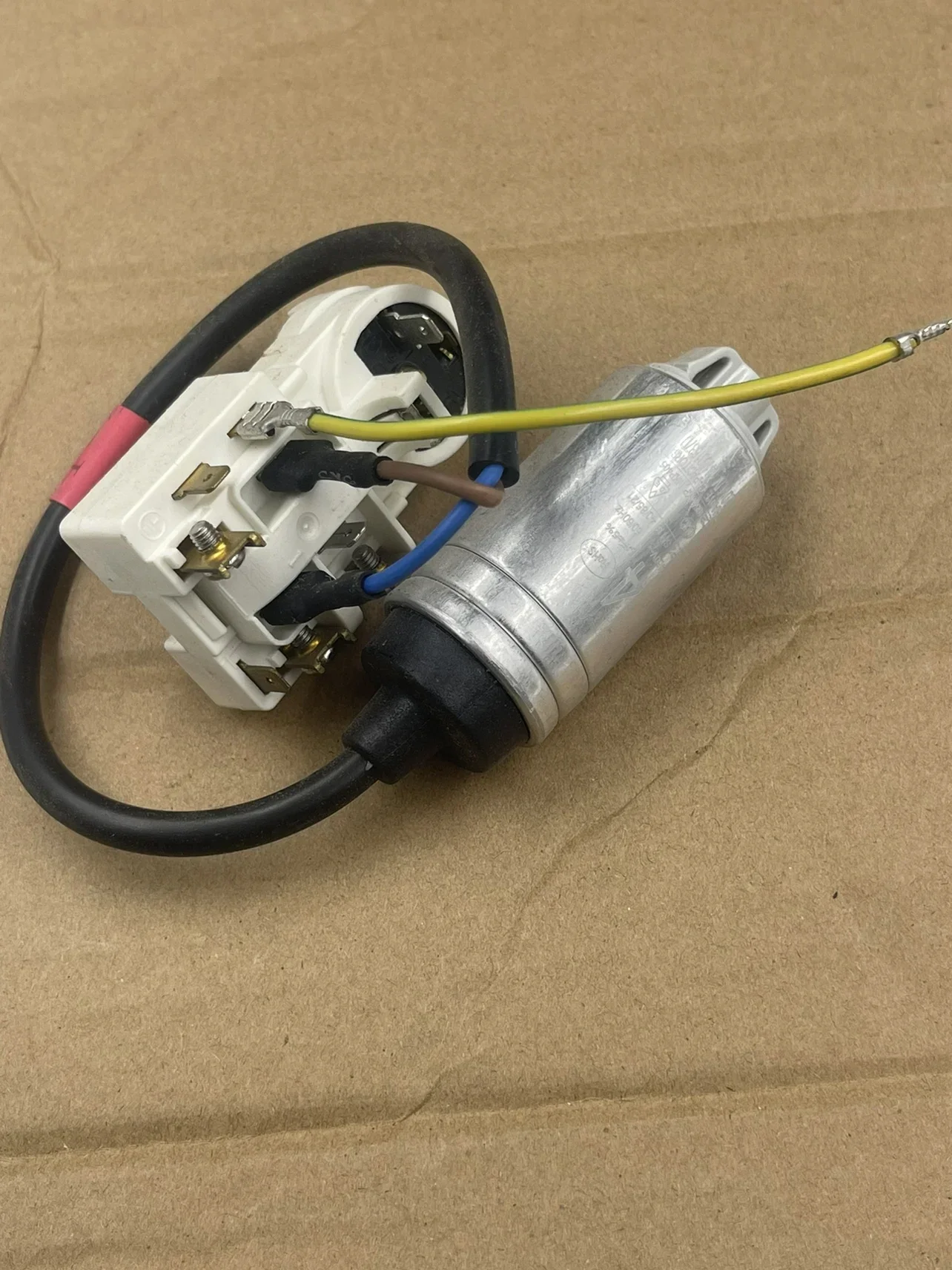 QP3-12A/4UF For Haier refrigerator starter capacitor supporting