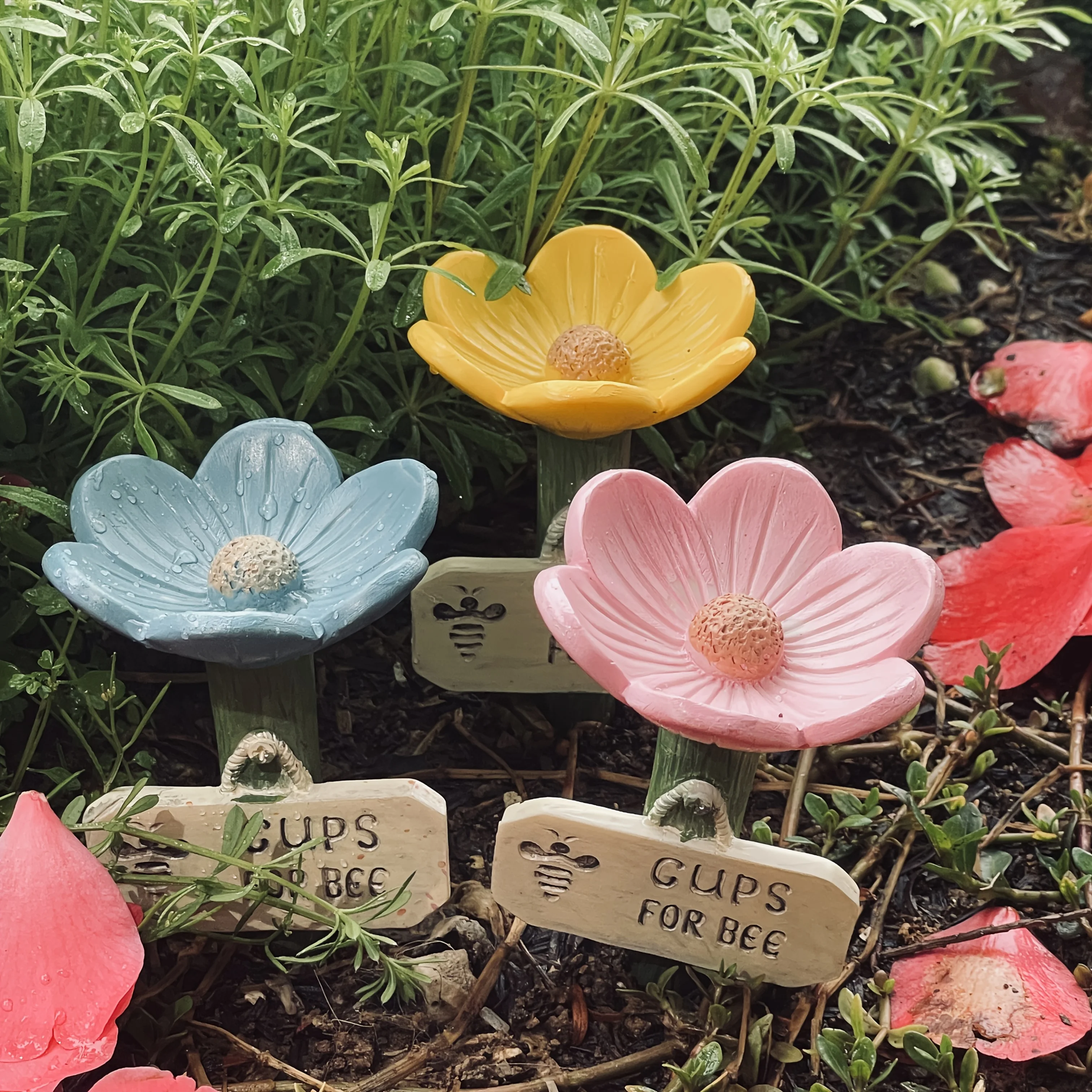 Bee Watering Cup Bee Watering Station,Bee Garden,Outdoor Butterfly Feeder,Insect Watering Bee Ladder,Outdoor Yard Decoration