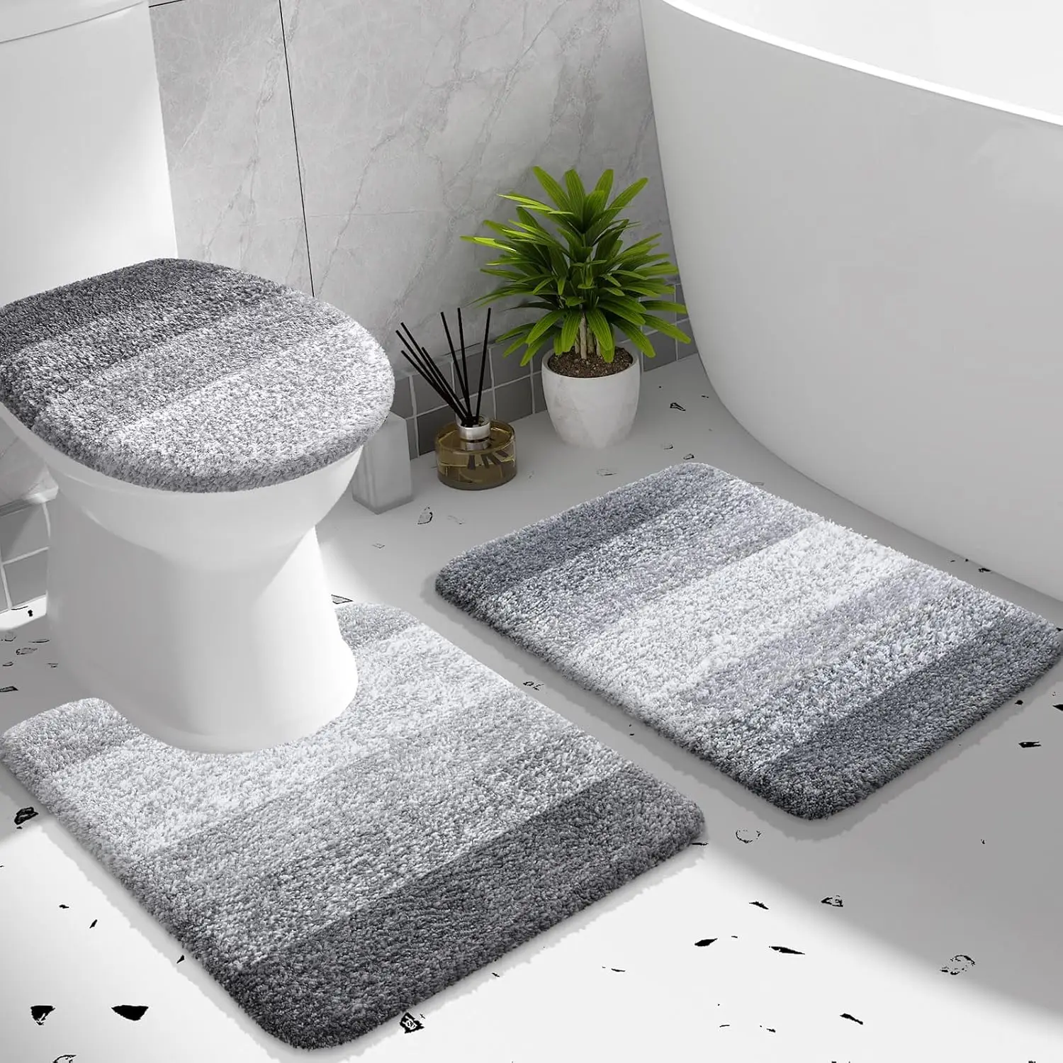 

Soft Microfiber Bath Mat Set, Quick Dry Machine Washable, U-Shaped Toilet Cover and Rug for Bathroom in Grey