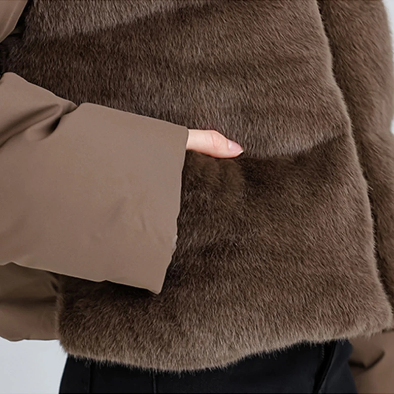Fashion Winter Short Parkas Woman Faux Fur Jackets Hooded Thick Warm Women's Coats