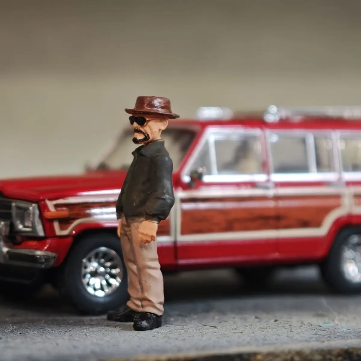 1/64 modelo de resina em miniatura garagem carro cena walter boneca branca estatuetas diorama
