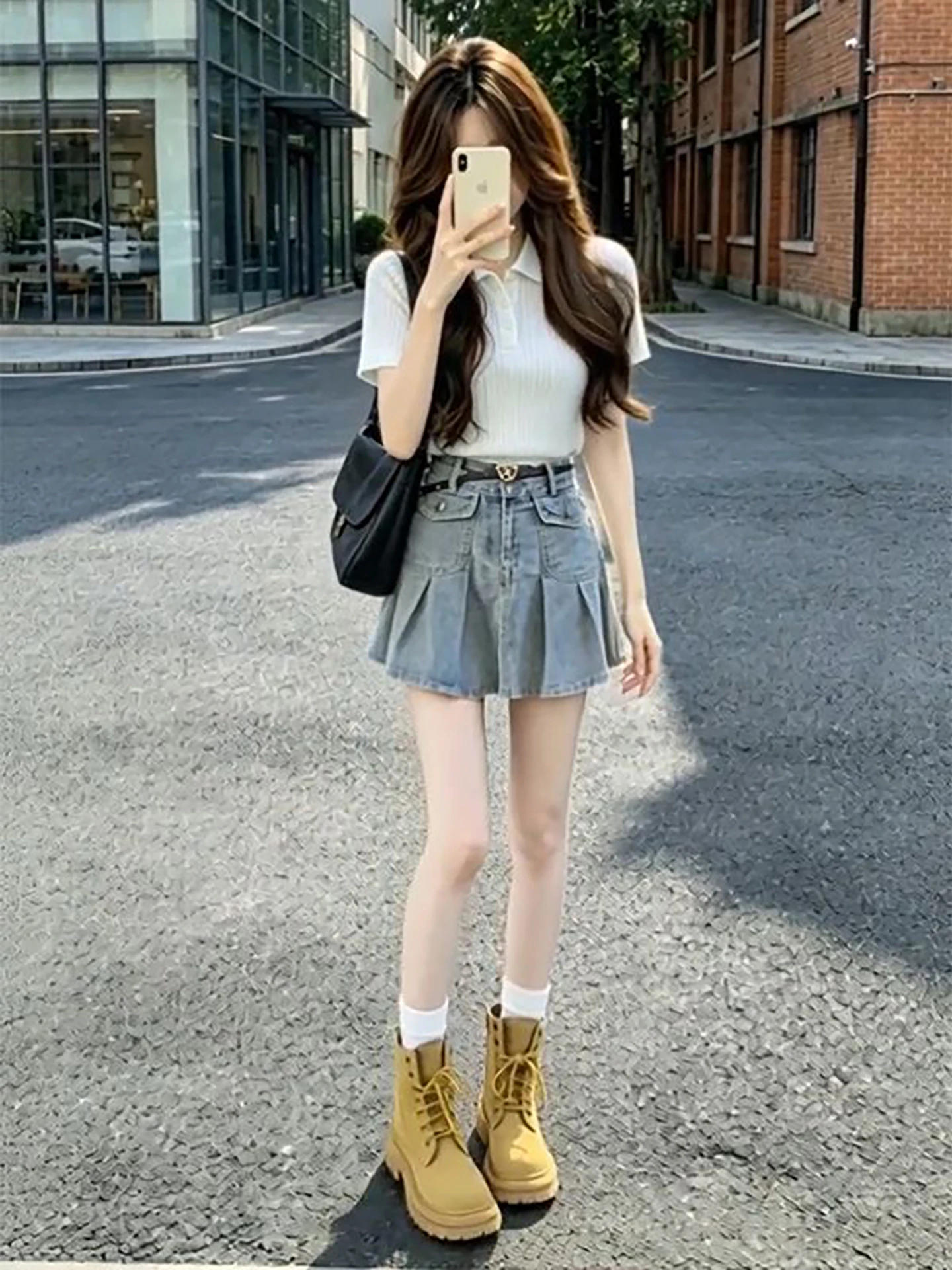

Summer White Neck Slim Fit Short Sleeve Two-Piece Set with Denim Skirt Fashionable Versatile Casual Wear for Women