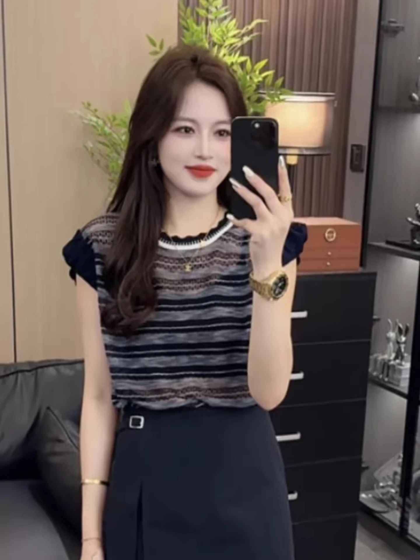 

Корейский полосатый вязаный топ из ледяного шелка для женщин, летний, новый, модный, универсальный, с коротким рукавом, круглым вырезом, пуловер-свитер