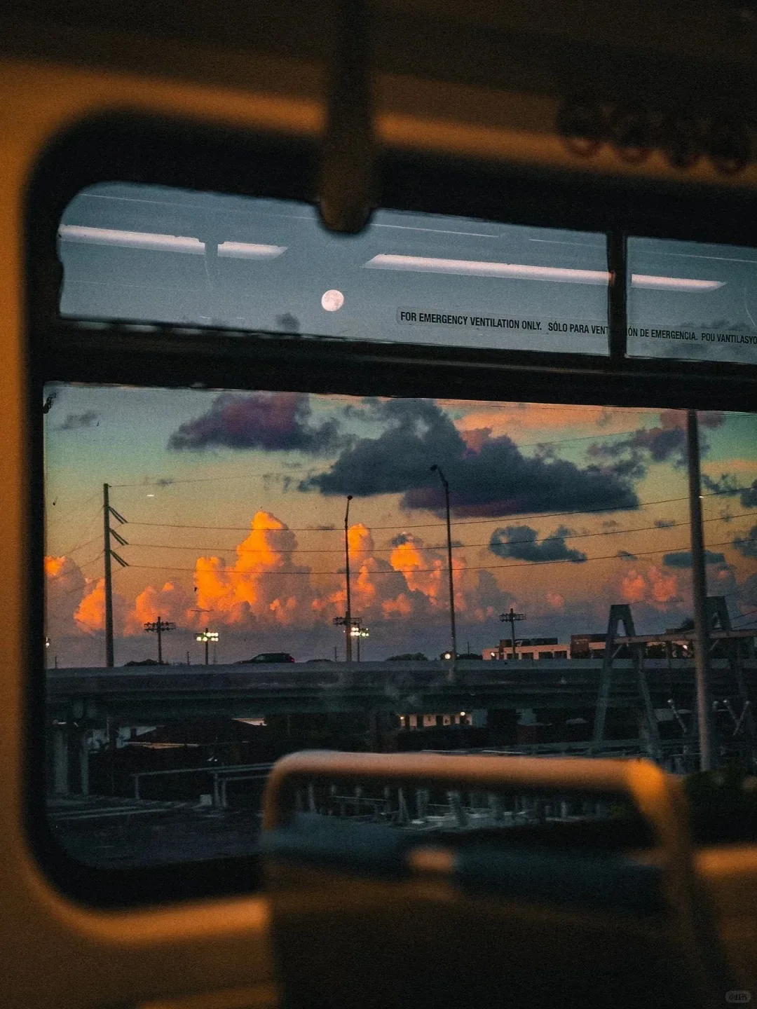 

Профессиональный фракционный CO2-аппарат для удаления шрамов на теле, подтяжки кожи, лифтинга лица, для настольного использования (для рук, ног, лица) CN ZA