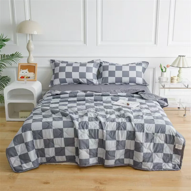 

Skin Friendly Summer Cool Quilt, Student Dormitory Washed Cotton Single Air-Conditioned Quilt, Summer Thin Blanket