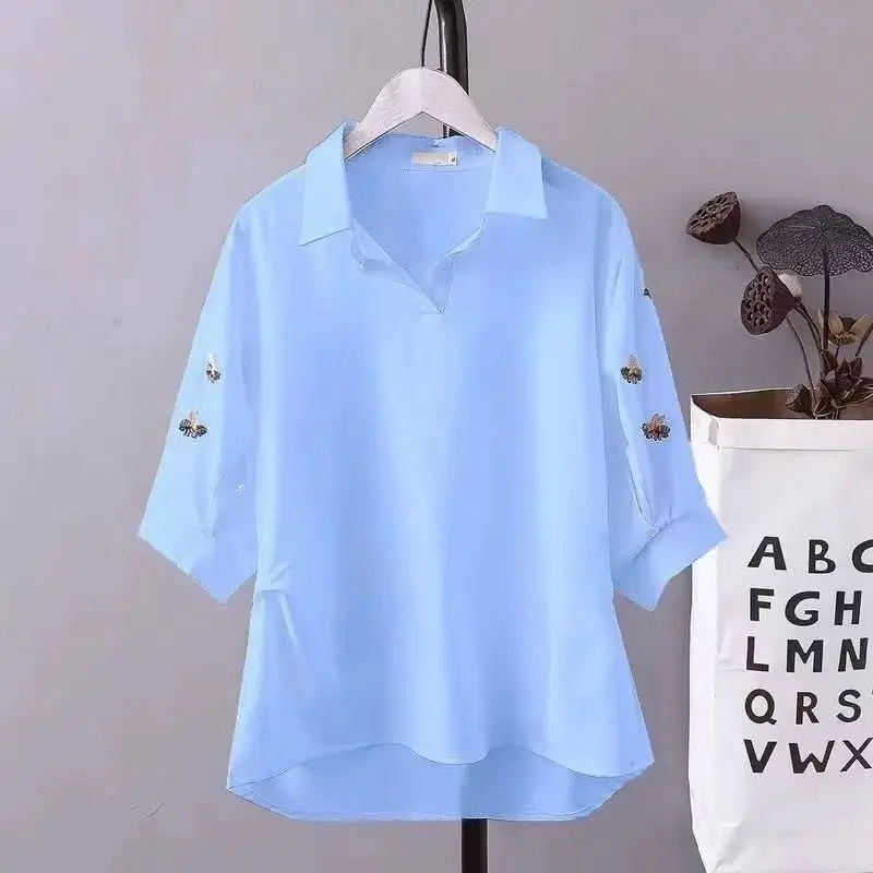 

Fashion Loose Elegant Women's Shirt V-neck Top Short Sleeve Fashion Temperament Summern Style Chiffon Embroidered Shirt.
