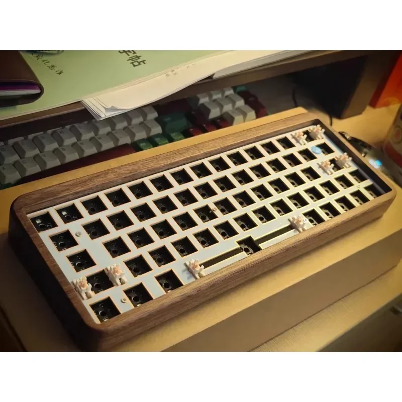 Walnut Wooden Mechanical Keyboard Kit Gamer Wireless Tri-mode Bluetooth Hot-swap Gasket Customization Macrokey Various Styles