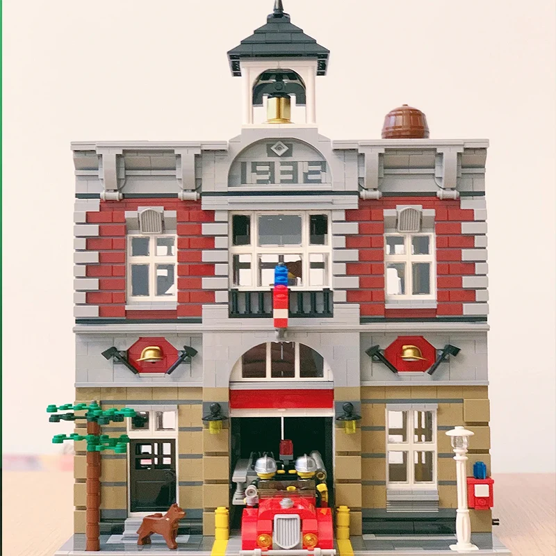 

Совместим с городскими противопожарными зданиями 10179, видом на улицу в стиле ретро, детскими небольшими строительными блоками, строительными игрушками,