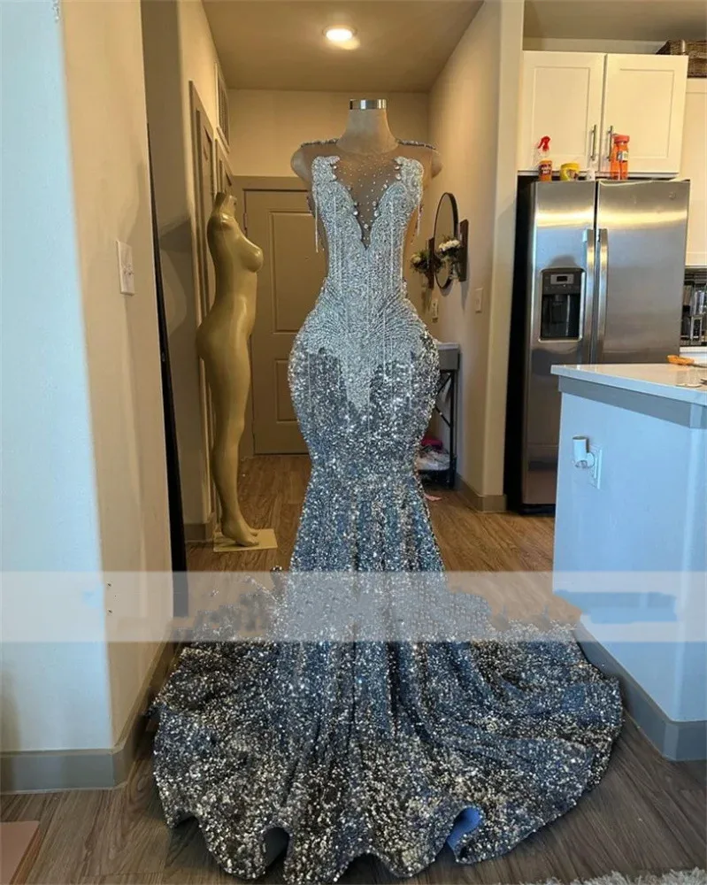 Shinning Grey Sequin Mermaid Prom Dresses Luxury O Neck Lace Appliques Plus Size Birthday Party Gowns For Arabic Women Custom Ma