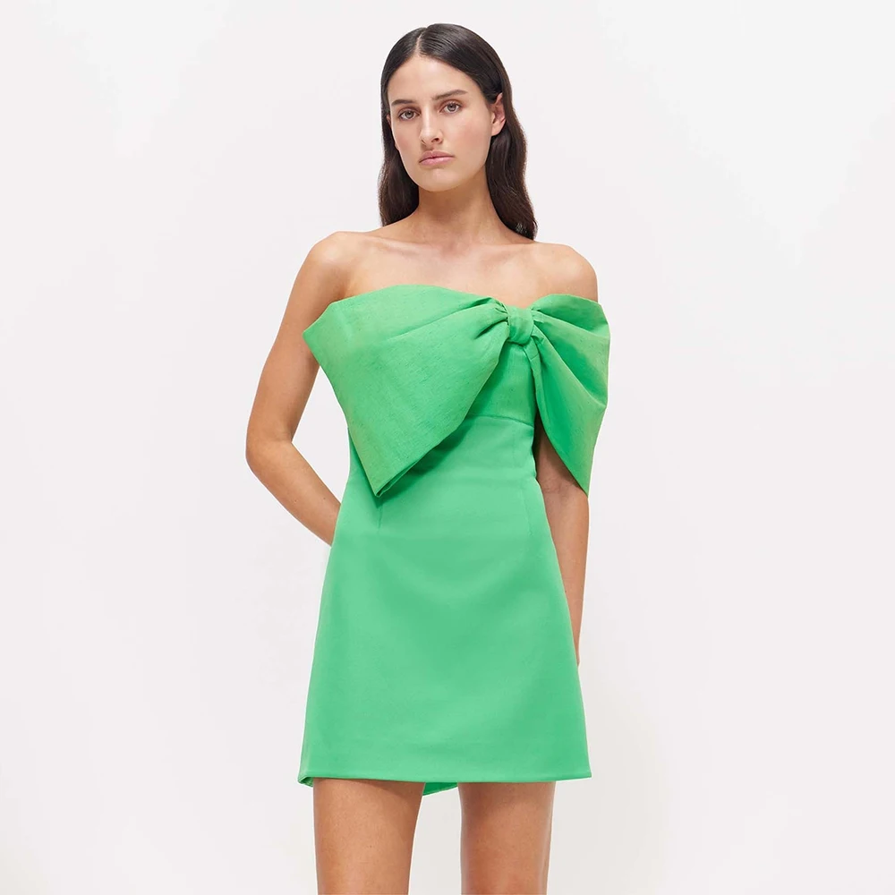 

Mini Cocktail Dresses for Women Off the Shoulder A Line Simple Cocktail Gowns Short Strapless Sleeveless Birthday Party Dress