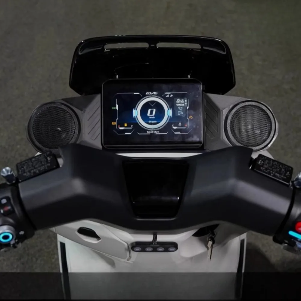 

Модифицированные динамики, аудио без потерь, Bluetooth-сабвуфер для мотоцикла
