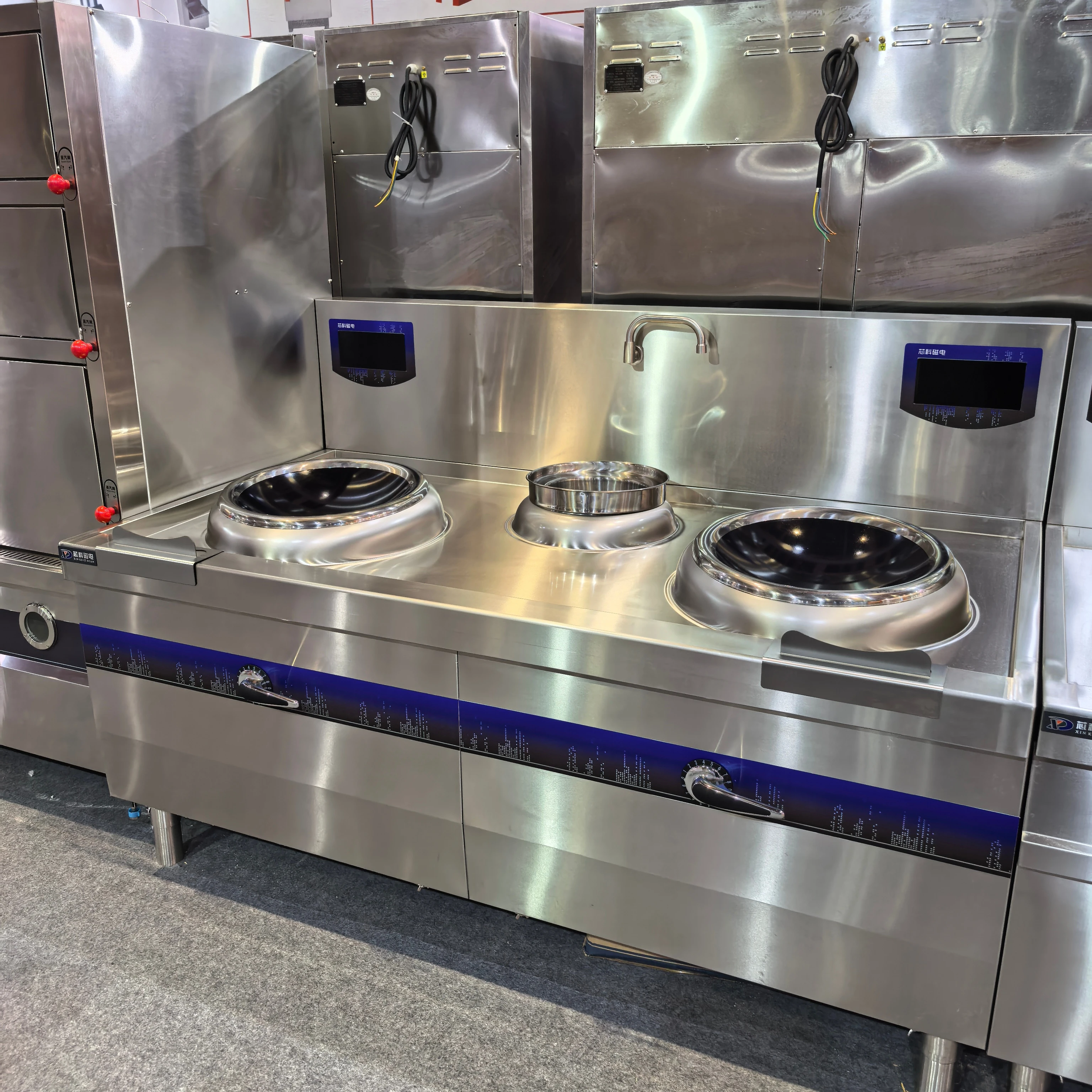 

Single-Zone Electric Wok and Double-Zone Induction Hob Professional Commercial Wok Stove Versions for Hotels And Restaurants