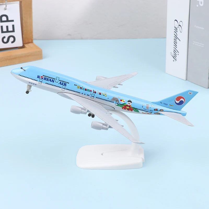 

20cm Alloy Metal Korea B747 Aircraft Model Metal Replica Alloy Material With Landing Gear Ornament Children's Toys Birthday Gift