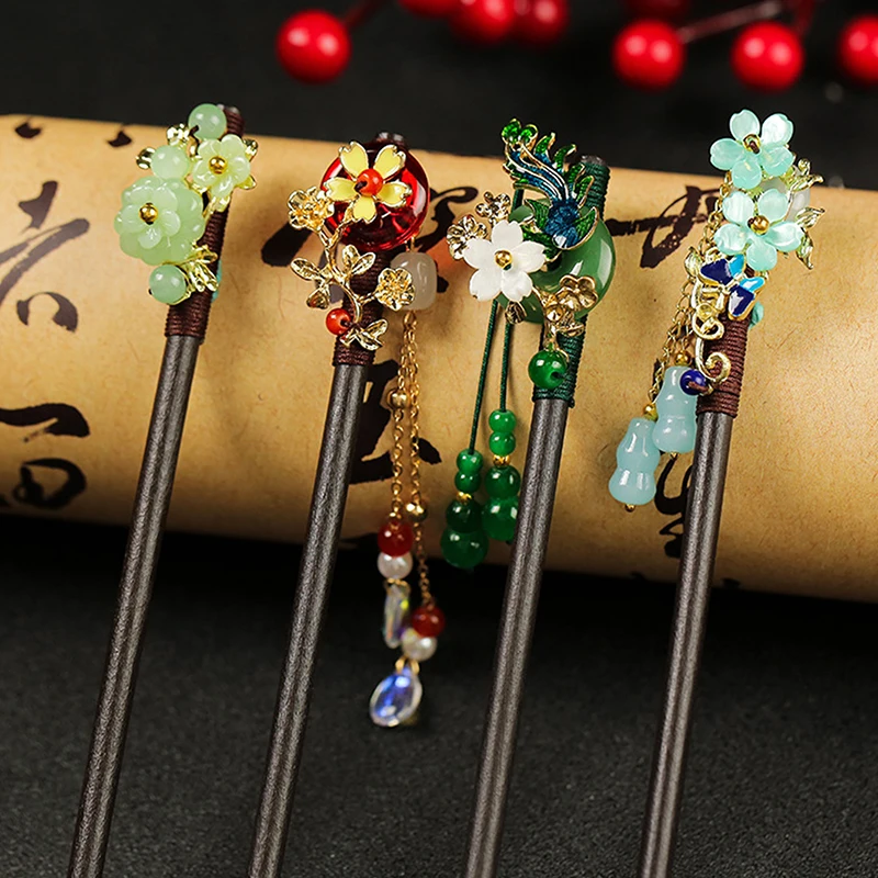 Chinese Style Wooden Hair Stick Vintage Winding Flower Tassel Hairpin Ancient Style Elegant Lady Hair Accessories