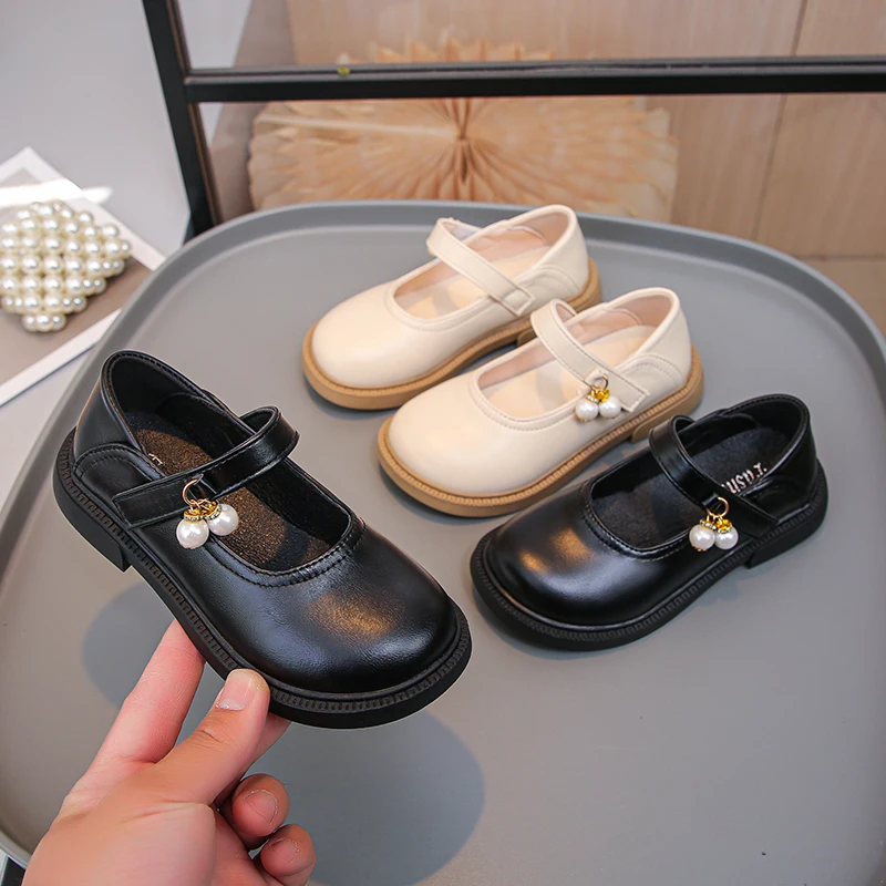 

Детские кожаные туфли на плоской подошве, новинка 2023 года, модные детские туфли на плоской подошве с круглым носком, модная элегантная и универсальная обувь