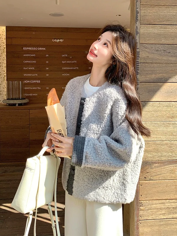 

Plaid Splicing Particle Fleece Lamb Fur Short Jacket Women's Winter Warm Thickened Casual Loose Fit round Neck Button Closure