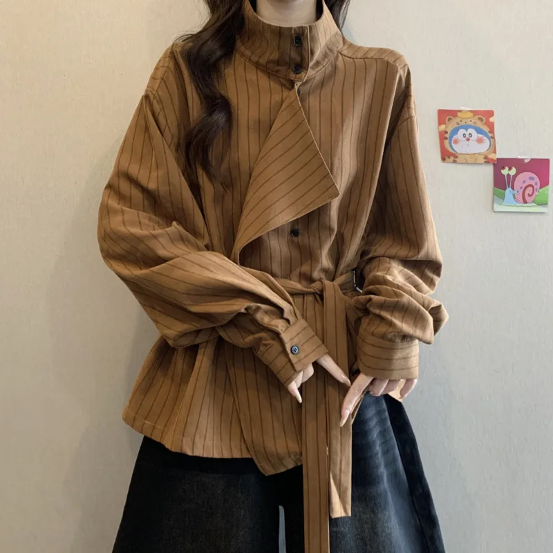 Kurtka damska w paski EAEOVNI, stójka, zapinana na guziki, patchworkowa, z paskiem, marszczona w talii, odzież wierzchnia, styl casual, nowość 2025