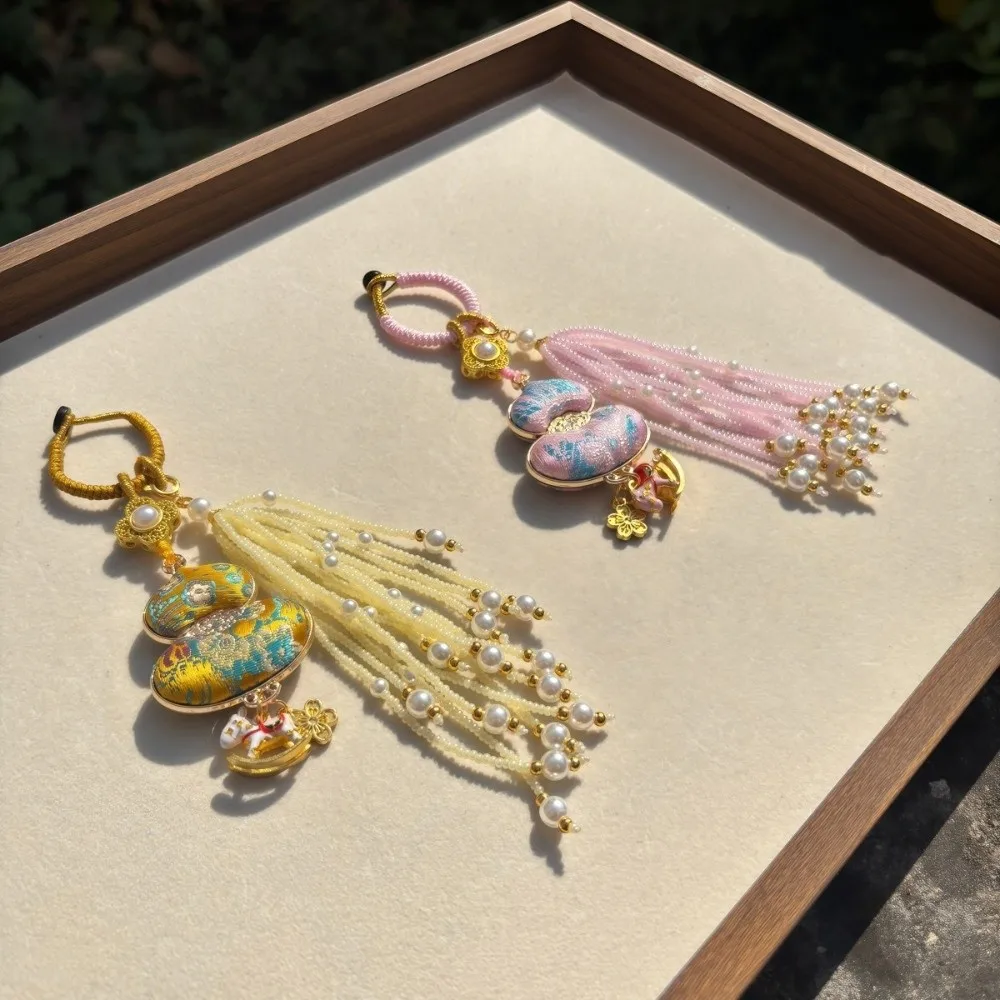 Luxury Brocade Gourd Pendant Beads Tassels Exquisite Chinese Traditional Key Chain Alloy Jewelry Embroidered Cat Key Ring