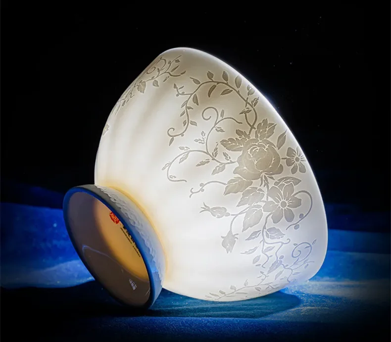 Embossed flower fine bone china tableware set white ceramic soup bowl spoon dinner tableware and plate set