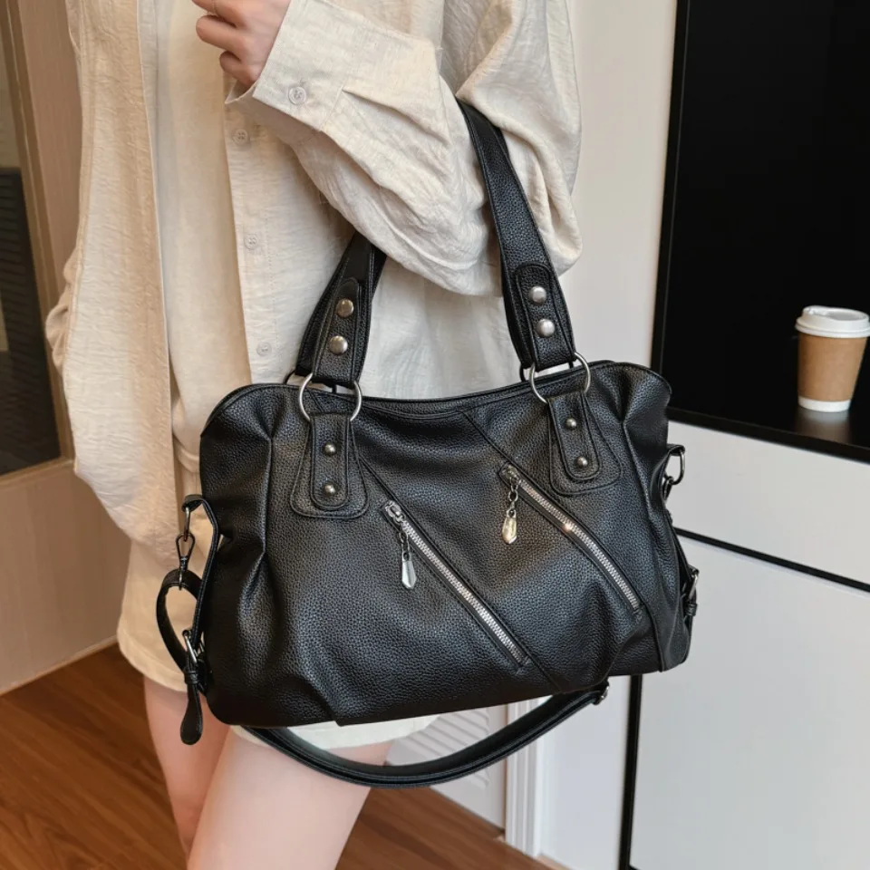 Retro Roomy Shoulder Crossbody Bag for Women 2026 New Large Capacity Soft PU Leather Tote Bag Female Luxury Solid Color Handbags
