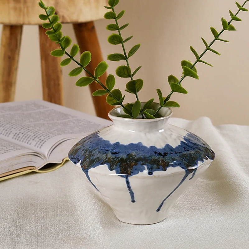 European Ceramic Painted Vase, Creative Modern Home Living Room Desktop Bedroom Decoration Flower Ware Irregular shape Vase, 1Pc