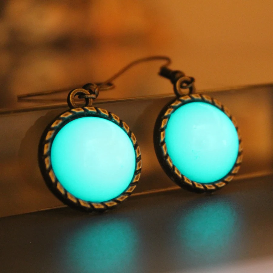 Moon Planet Ear Cuff GLOW in the DARK Retro Ear Clip Stud Eardrop Earrings WOMEN Girls Pore Blue