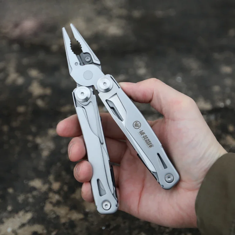 1pc Outdoor Camping Folding Tool Pliers Multi Functional Tactical Pliers Needle Nose Pliers Rope Cutter Hardware Accessories