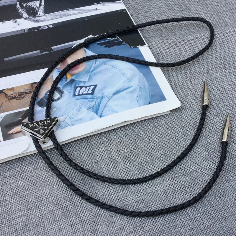 Original design Western Cowboy bolo ties downward triangle bolo tie for men and women personality neck tie fashion accessory