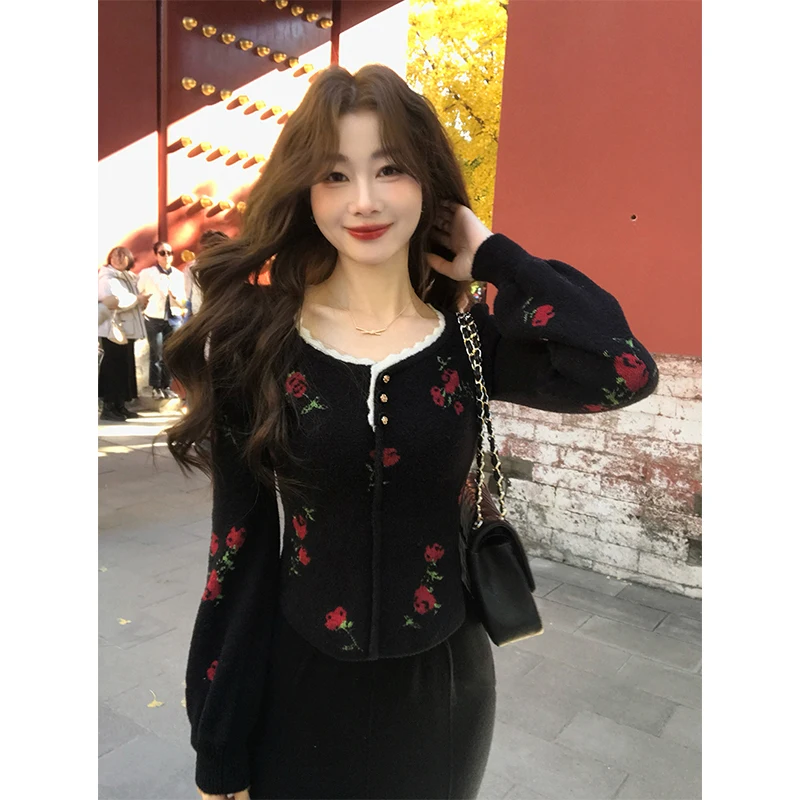 

Vintage Floral Sweater Women Elegant Cropped Patchwork Knitted Pullovers Korean Square Collar Knitwears Winter Design Jumpers
