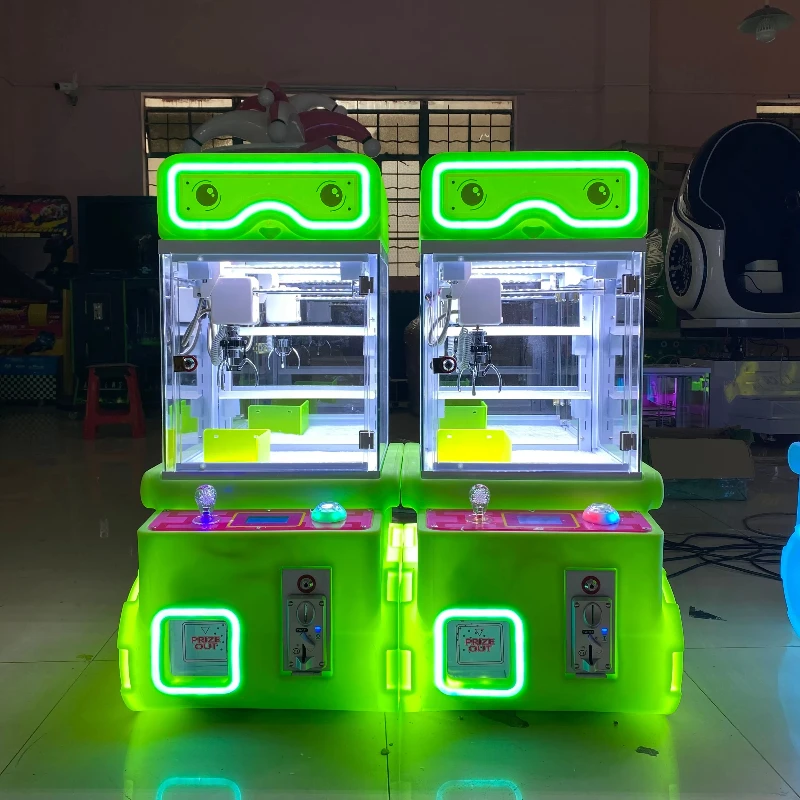 

Vending Machine Coin-operated Small Claw Machine Mini Children's Claw Crane