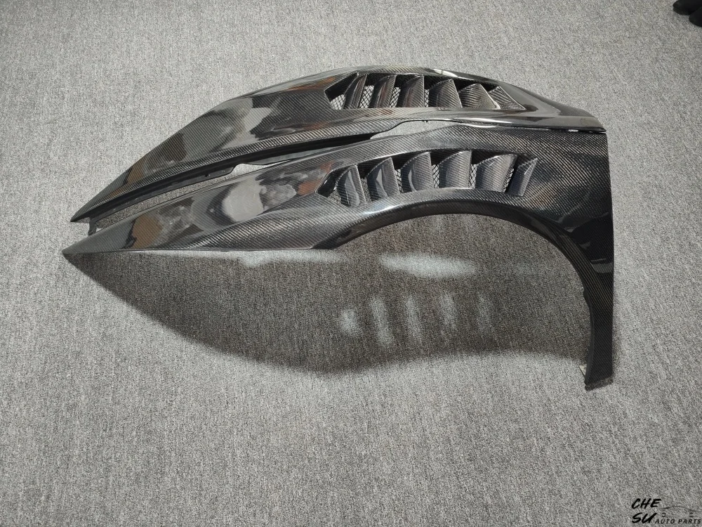High Temperature Process Production Car Kit for Lamborghini Huracan Upgraded V-style Dry Carbon Fiber Front Mudguard Body Kit