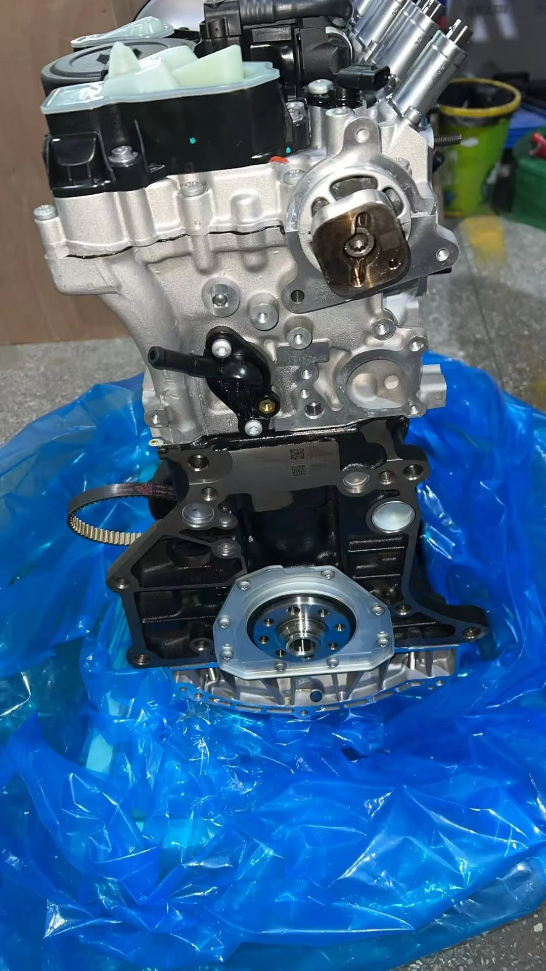 

OEM Factory Brand New 2.0TSI EA888 Gen3 CJX Petrol Engine 4 Cylinder For VW CC Magotan Golf For Tiguan Lingdu