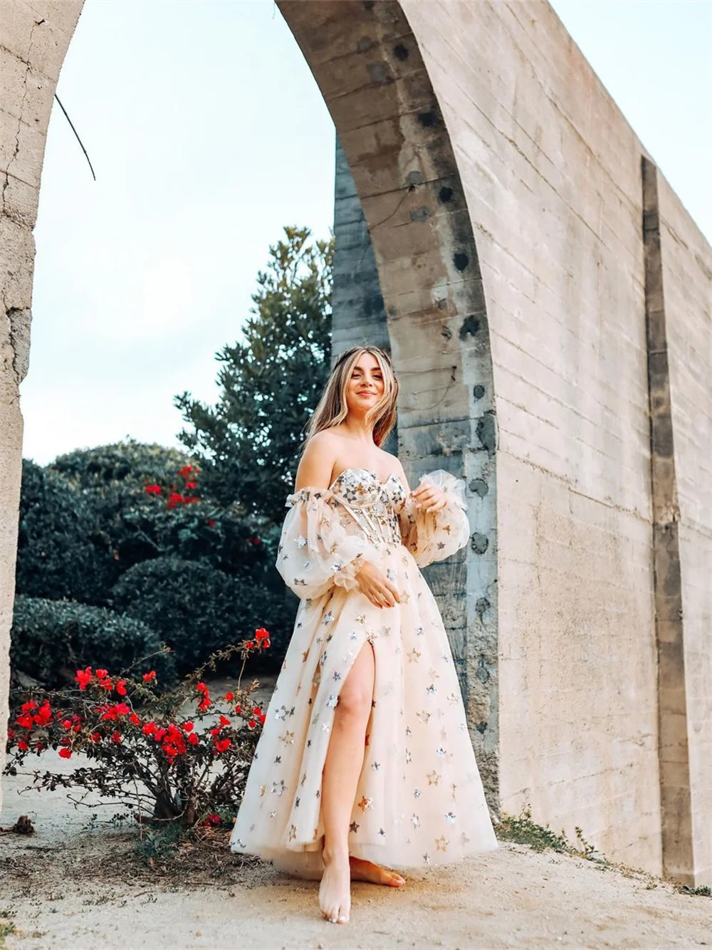 Cathy Beige Off the Shoulder Wedding Dresses Star Appliques Tulle A-line فساتين سهرة Elegant Puffy Sleeves vestidos de fiesta