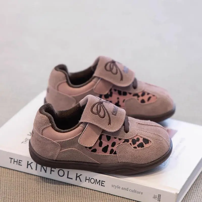 

Весенние и осенние модели 202, обувь для тренировок из натуральной кожи для девочек, детская спортивная обувь с леопардовым принтом