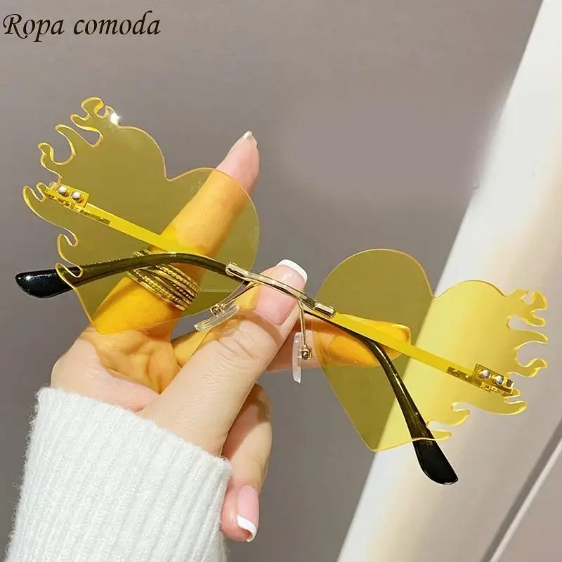 

MXMA Trendsetters Hip Hop Heart Sunglasses for Hipsters Costume Stylish Sunglasses