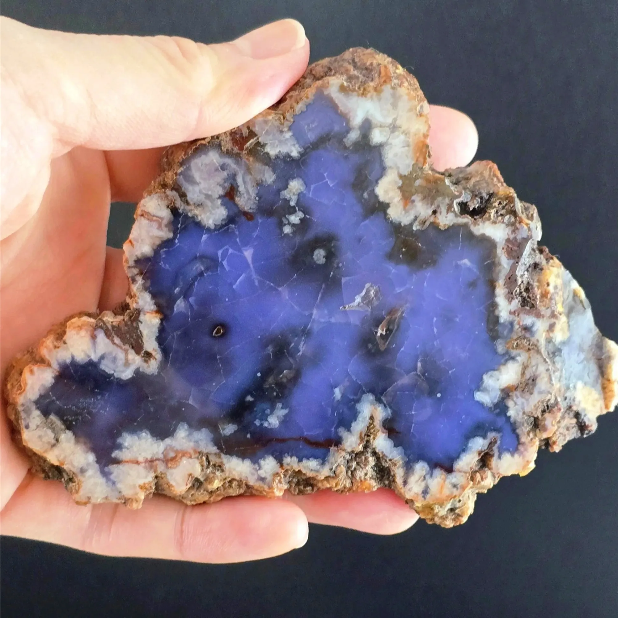 1pc CRYSTALHOLA Bohemian Blue Flower Agate Slice - Crystal Slab with Deep Blue & Beige Marbled Cherry Blossom Patterns