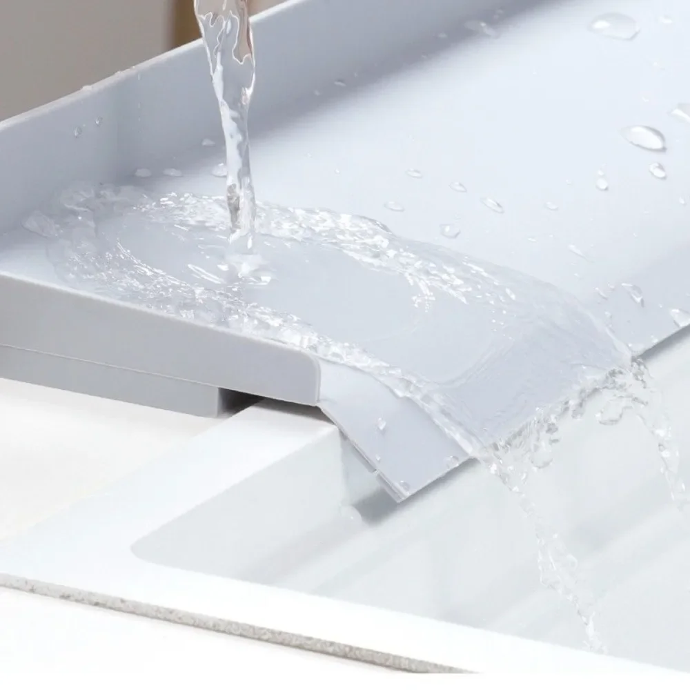 Non-Slip Suction Cups Sink Splash Guard Wide Coverage Optimized Height Water Stopper Flexible Silicone Splash Guard Pad
